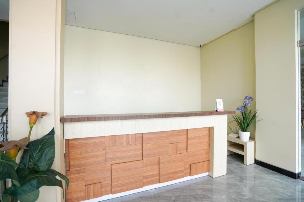 Oyo 1330 Hotel Cahaya 3 Surabaya Eksteriør bilde