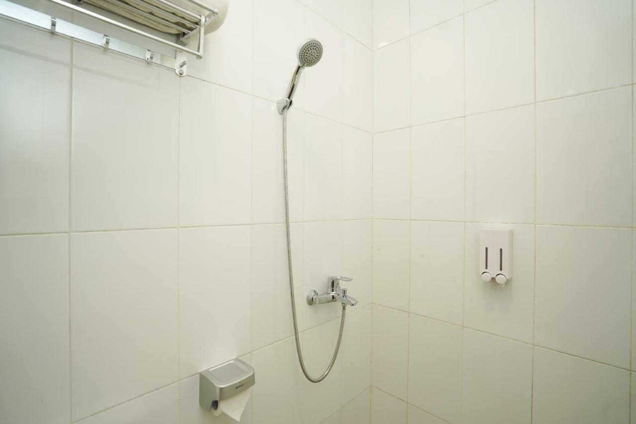Oyo 1330 Hotel Cahaya 3 Surabaya Eksteriør bilde